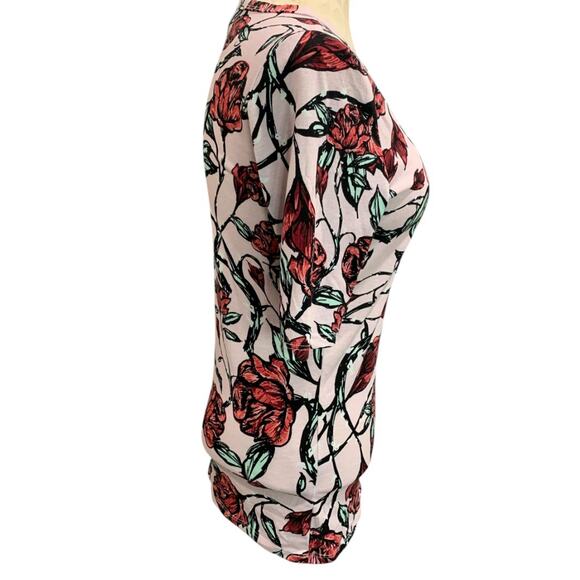 Size Small LulaRoe Womens Rose Print Tshirt Short Sleeve - Picture 5 of 7
